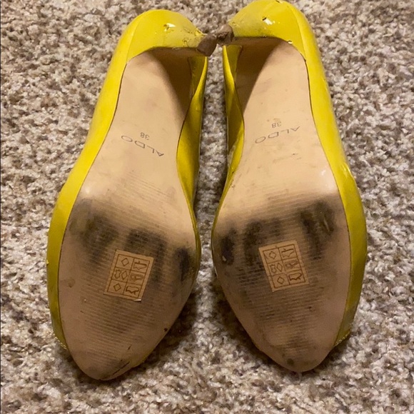 Fun Yellow Aldo Heels - Picture 5 of 5